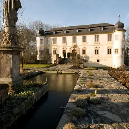 Chateau Trebesice 4* Kutná Hora