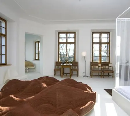 Chateau Trebesice Otel 4*