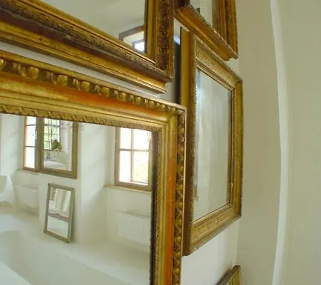 Chateau Trebesice Otel