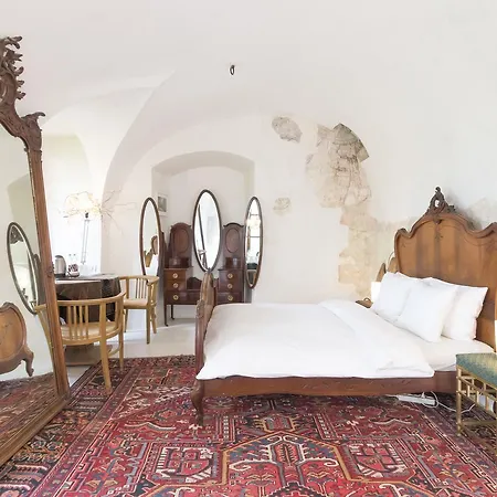 Chateau Trebesice Kutná Hora