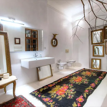 Chateau Trebesice 4* קונטה הורה
