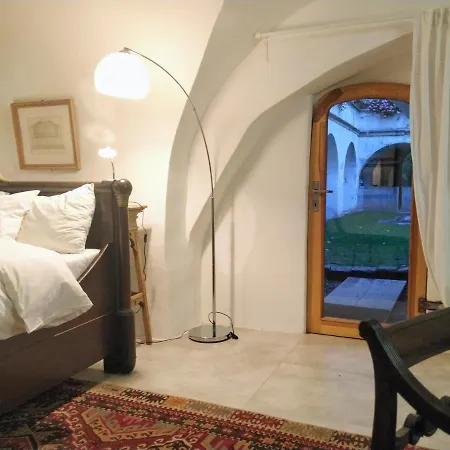 Chateau Trebesice Otel Kutná Hora