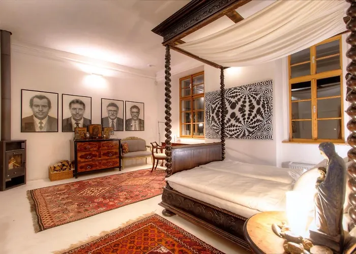 Chateau Třebešice Hotel 4*