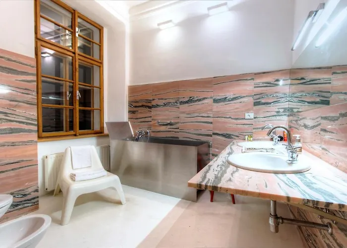 Chateau Třebešice 4*
